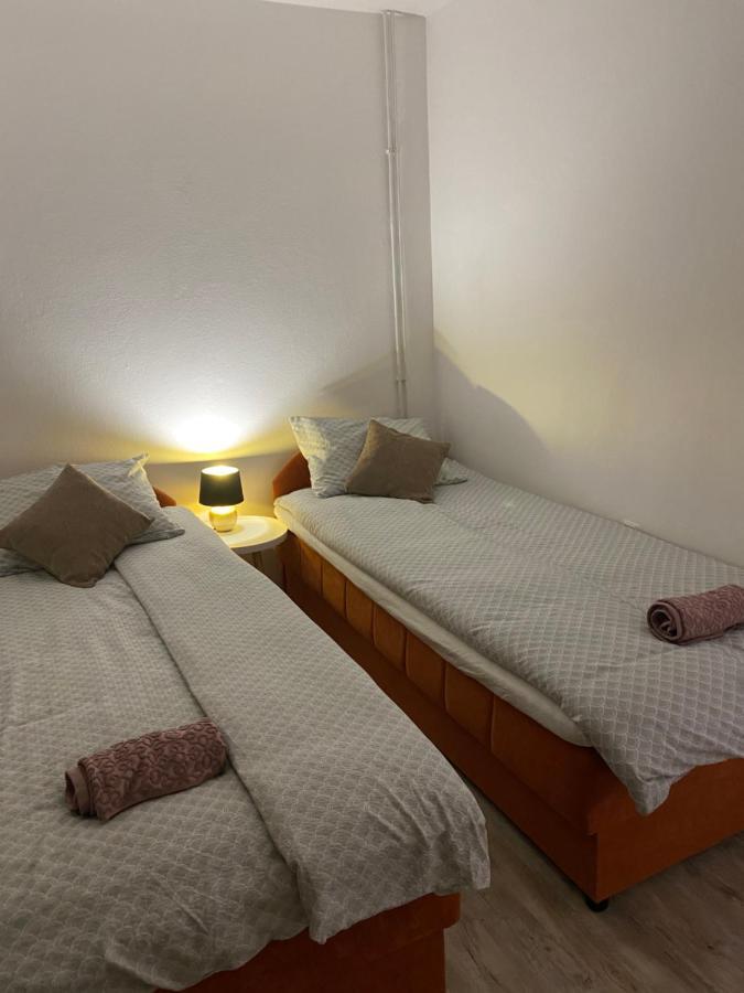Apartman Laura スモーヤナク エクステリア 写真