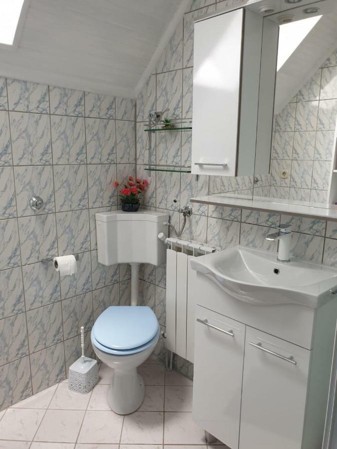 Apartman Laura スモーヤナク エクステリア 写真